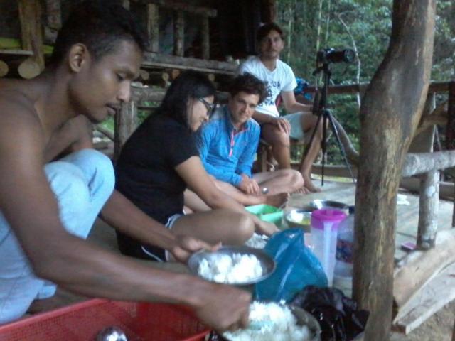 Orangutantreksumatra & Lovely Jungle Lodge Only Book If You Are Treking With Us Букит-Лаванг Номер фото