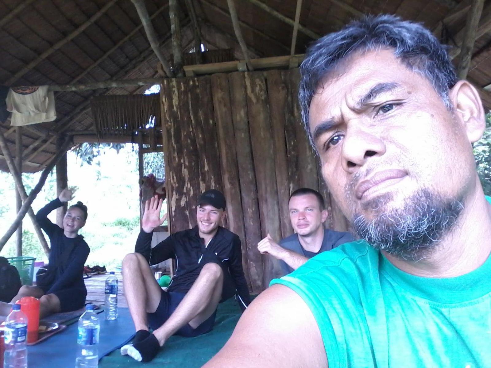 Orangutantreksumatra & Lovely Jungle Lodge Only Book If You Are Treking With Us Букит-Лаванг Номер фото